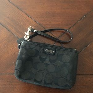 Coach wristlet wallet